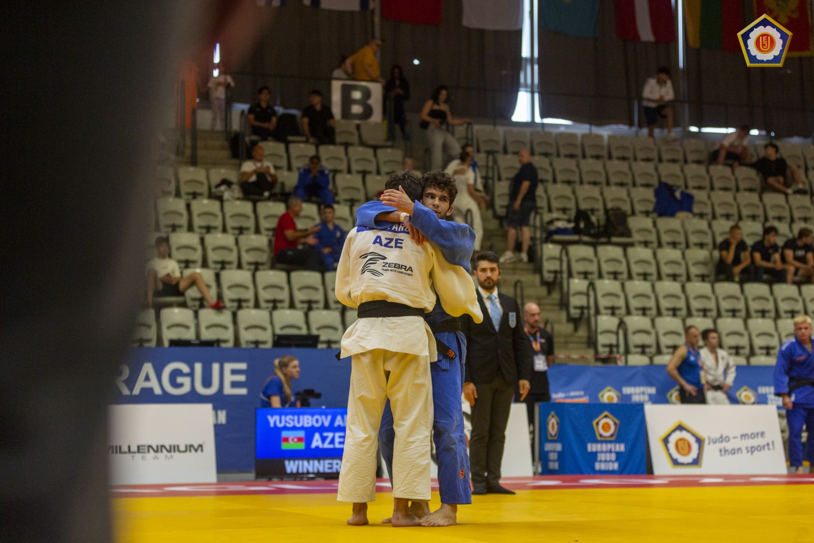 Əbil Yusubov Çexiyada gümüş medal qazandı