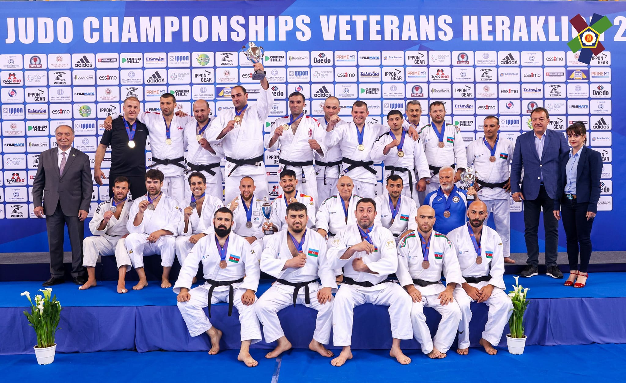 Veteranlarımız Avropa çempionatının kişilərin komanda yarışını üçüncü yerdə tamamlayıb