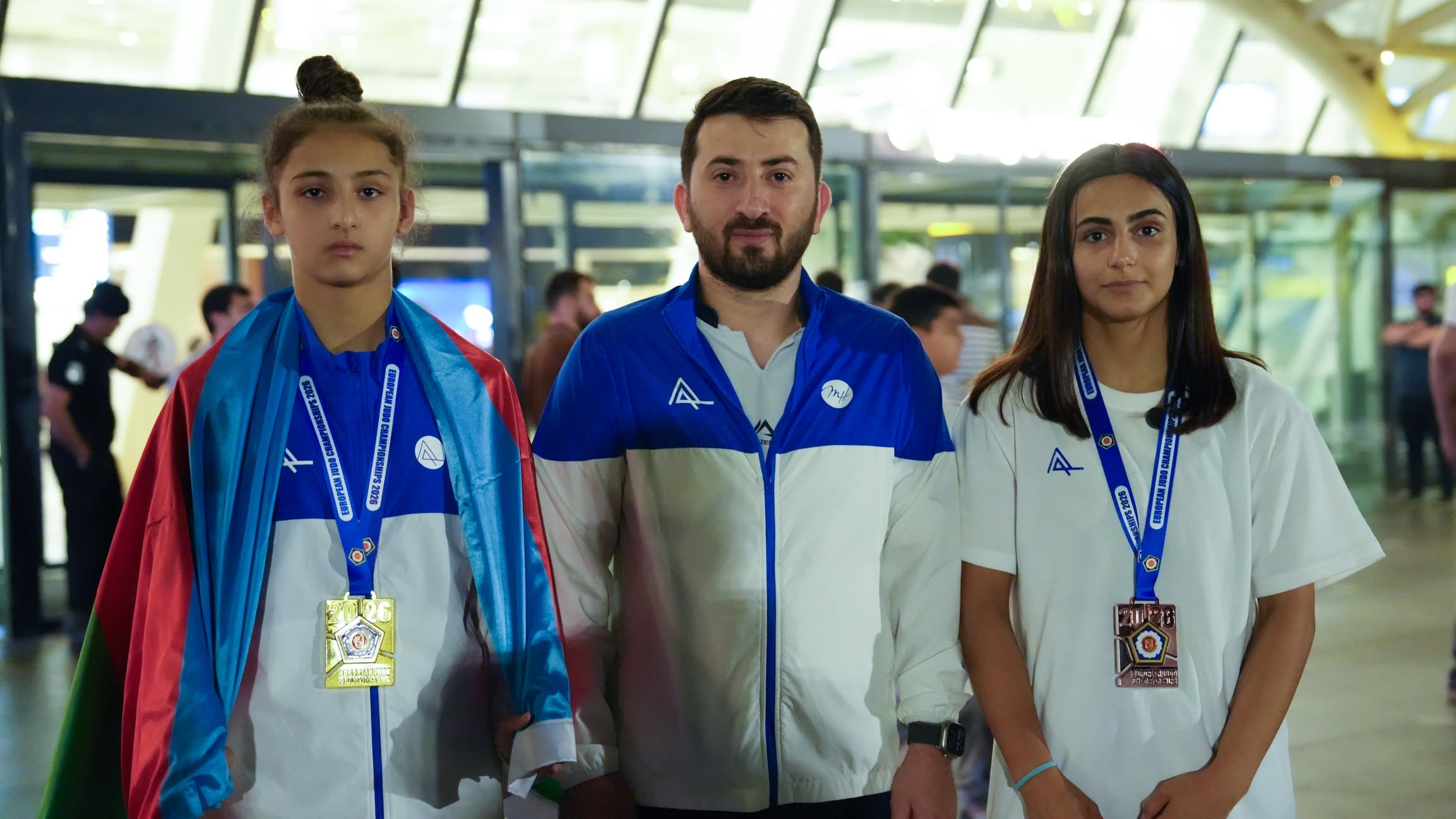 Yeniyetmələrdən ibarət milli komanda Vətənə döndü