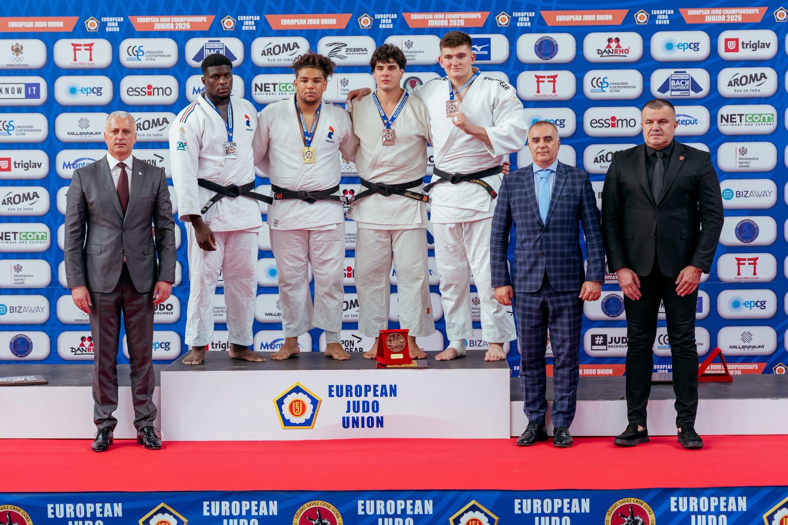 Milli komandamız gənclər arasında Avropa çempionatını 3 qızıl və 2 bürünc medalla başa vurub